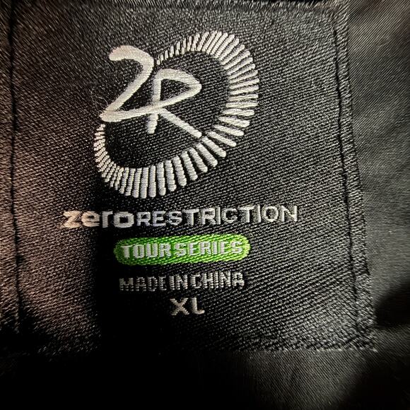 Zero Restriction “Pebble Beach National ProAm” Men’s Full-Zip Golf Windbreaker - Picture 4 of 6